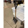 Image 1 : Shovel