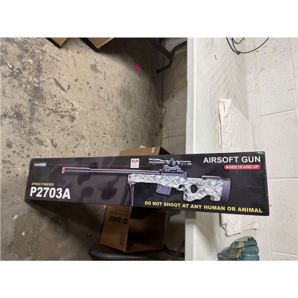 Airsoft gun spring powered P2 7038 new