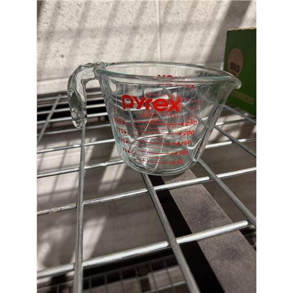 Pyrex measuring cup