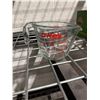 Image 1 : Pyrex measuring cup