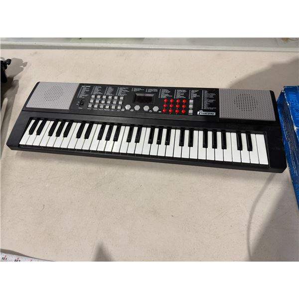 Battery operated keyboard