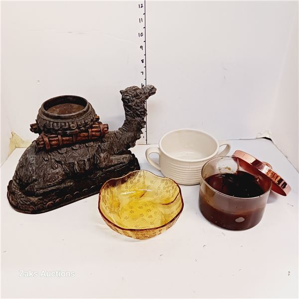 Lot of Decor *Camel Candle Holder