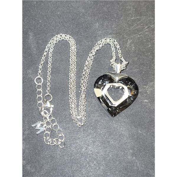 18 Inch Large Faceted Coloured Heart Shaped Stone Neck Lace (M on chain)    New