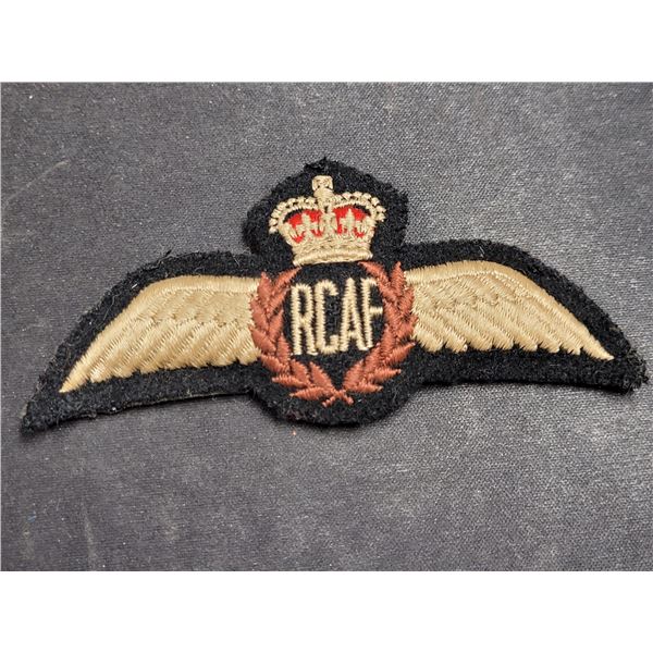 WW2 RCAF Royal Canadian Air Force Pilots Wing - NOT Flat, Still Has Org Stuffing In It; 6 Leaf Laure