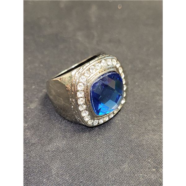 Size 9 Ring Could Be Silver With Large Topaz-IIke Setting & Maybe Diamonds
