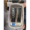 Image 2 : Toast Master Two Slot Toaster Used but IIke New Model #TM-26TSCW