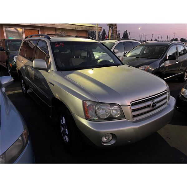 2003 Toyota Highlander  - CLEAN/136,804 Mi