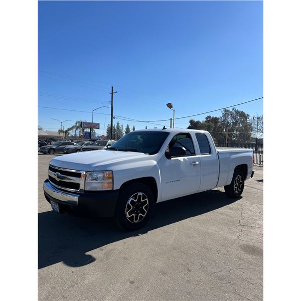 Chevrolet Silverado - CLEAN/