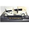 Image 1 : 5) DIE-CAST 1933 CADILLAC TOWN CAR, LIMITED