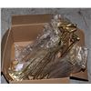 Image 1 : 16" WIRE GLASS HANGER – GOLD (20)
