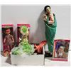 Image 1 : FLAT OF ASSORTED DOLLS