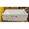 Image 1 : FREIGHT CLAIM: NEW KOHLER TUB