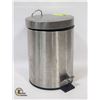 Image 1 : SMALL GARBAGE CAN
