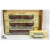 Image 1 : FLAT OF 4 VINTAGE TRIX HO TRAIN CARS