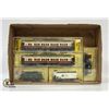 Image 1 : FLAT OF 5 VINTAGE TRIX HO TRAIN CARS