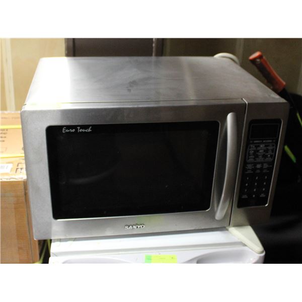 BAILIFF SEIZED SANYO MICRWAVE OVEN