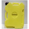 Image 1 : NEW ROTO PAX DIESEL 2 GALLON JERRY CAN