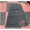 Image 1 : NEW WALLIS JEAN SKIRT SIZE 16 W/ PRINTED DESIGN
