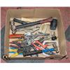 Image 1 : BAILIFF SEIZED: FLAT OF ASSORTED HAND TOOLS
