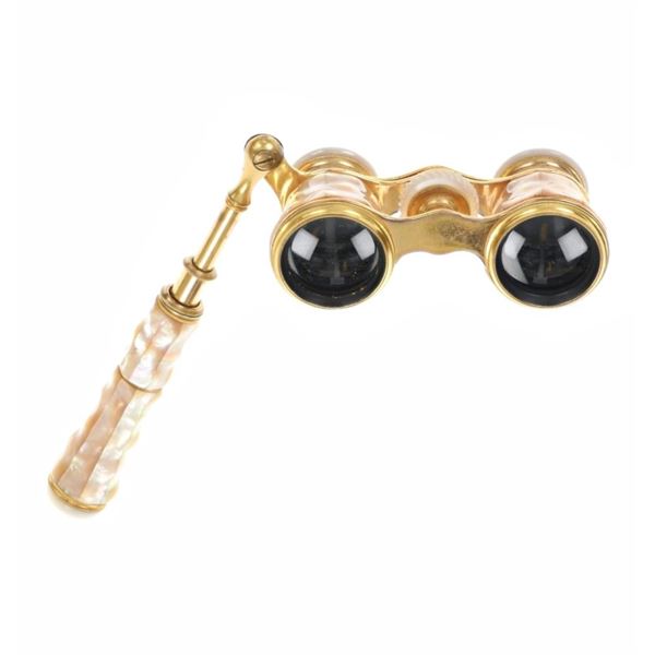 La Reine Mother of Pearl Opera Glasses Late 19th C
