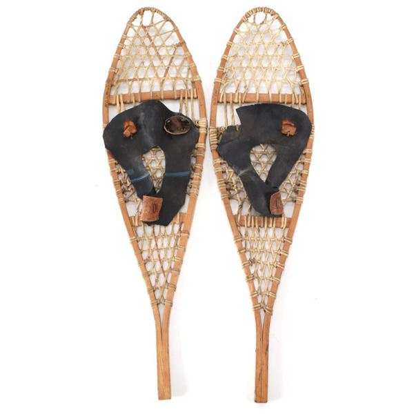 Tubbs Wallingford, VT Wooden & Rawhide Snowshoes