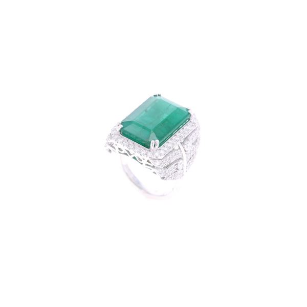 13.96ct Emerald VS1 Diamond & Platinum Ring