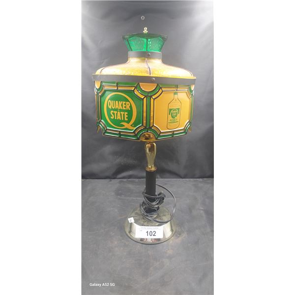 Limited edition Quaker state oil desk lamp plastic shade 18 tall