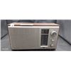 Image 1 : Vintage Realistic AM/FM table radio untested