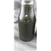 Image 2 : 2 Vintage Pint and quart oil bottles