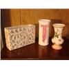 Image 1 : 2 floral vases & 1 Planter