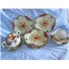 Image 1 : Floral dishes