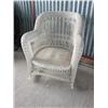 Image 1 : Vintage white wicker rocker