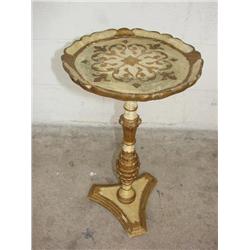Small lamp table