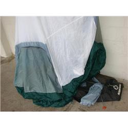 Eureka Tent w/stakes, in carry bag