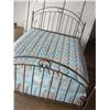 Image 1 : Queen size iron bed