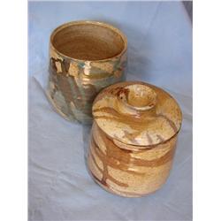 2 pottery jars