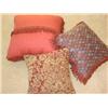 Image 1 : 3 Pillows