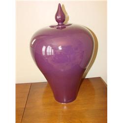 Large purple ginger style jar w/lid
