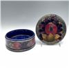 Image 2 : Moorcroft Pottery Round Covered Box, Pomegranate