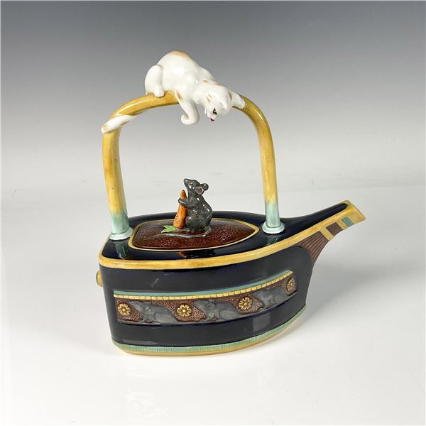 Minton Fine China Teapot, Cat and Mouse