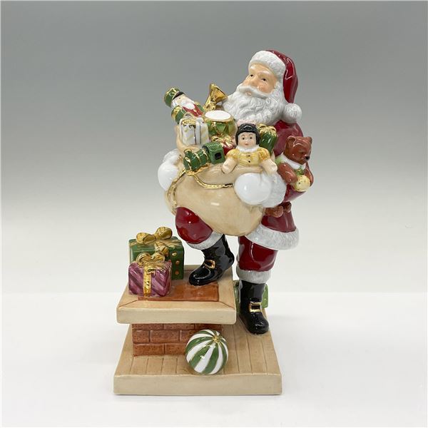 Rooftop Santa - HN4713 - Royal Doulton Figurine