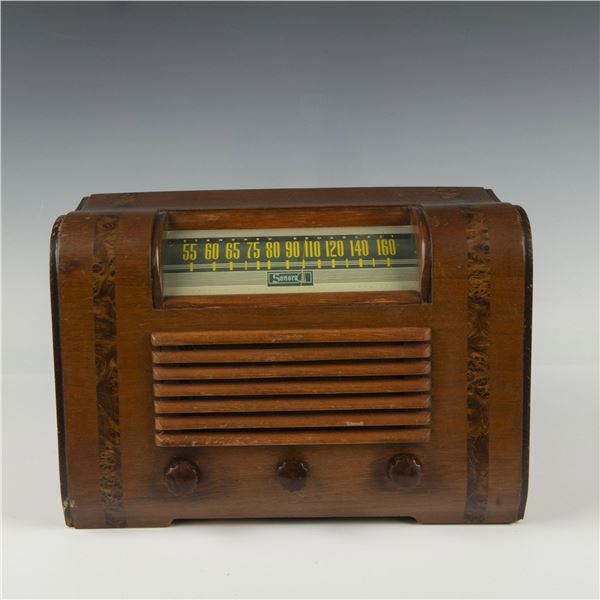 Vintage Sonora RDU-209 Tabletop Tube Radio, Circa 1946