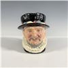 Image 1 : Beefeater D6206 Sample Colorway - Large - Royal Doulton Character Jug
