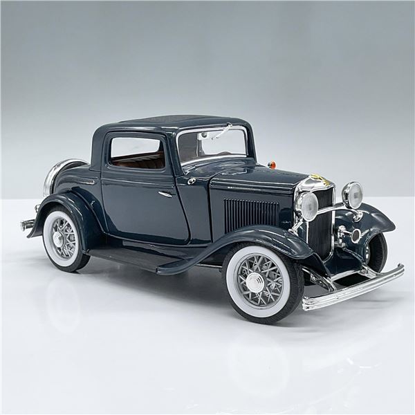 Road Signature Model Car, 1932 Ford 3 Window Coupe
