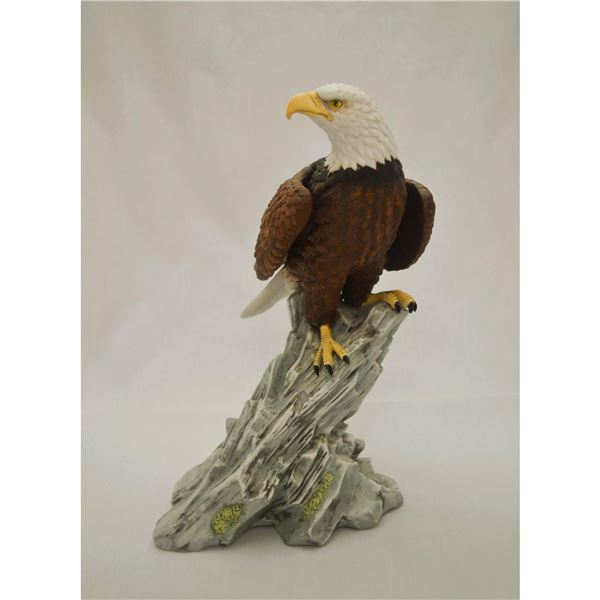 Eagles Club Porcelain American Bald Eagle Sculpture