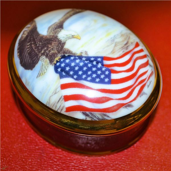Boehm Porcelain Gifts Beautiful Presents The Patriot Eagle Box, 2004