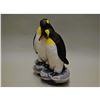 Image 2 : 2Pc Connoisseur Porcelain Penguins Affection Sculpture