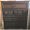 Image 1 : Wooden 4 Drawer Dresser Made In Canada 39"T 17"W 34"L