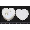 Image 3 : FENTON HAND PAINTED 1990 HEART SHAPED LIDDED