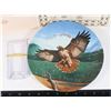 Image 2 : "THE RED TAILED HAWK" VINTAGE COLLECTORS PLATE
